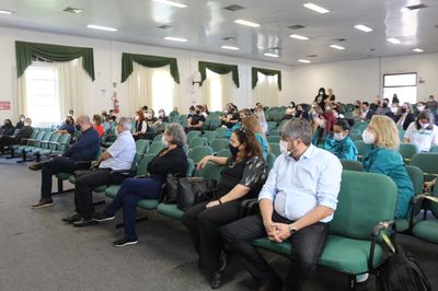 Grupo Gestor da Educação Metodista visita Colégio e Faculdade Centenário Grupo Gestor da Educação Metodista visita Colégio e Faculdade Centenário