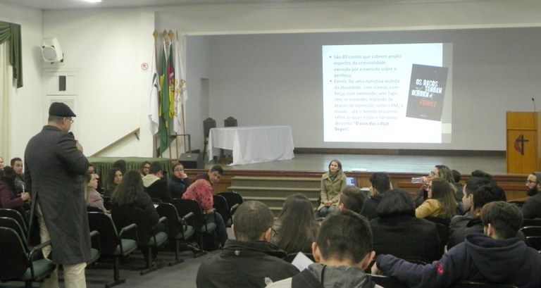 debate sobre literatura marginal