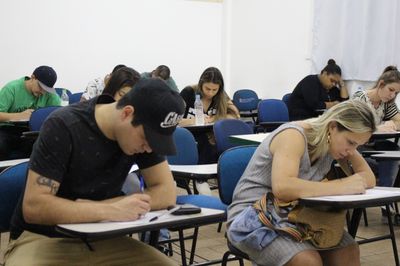 Faculdade Metodista tem novos bixos Faculdade Metodista tem novos bixos