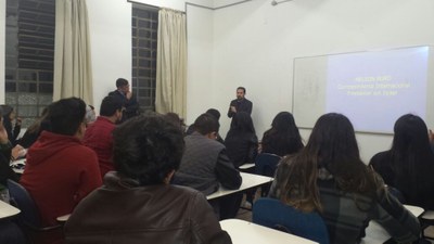 Curso de Jornalismo promove palestra com Jornalista correspondente de Israel Curso de Jornalismo promove palestra com Jornalista correspondente de Israel