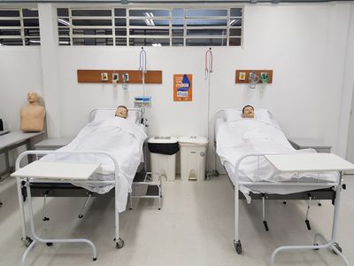 Laboratório de Enfermagem passa por transformações que modernizam e melhoram a qualidade do ensino Laboratório de Enfermagem passa por transformações que modernizam e melhoram a qualidade do ensino
