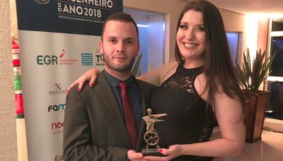 Estudante de Engenharia Civil recebe láurea acadêmica Estudante de Engenharia Civil recebe láurea acadêmica