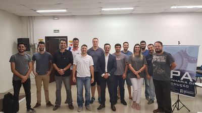 Alunos assistem a palestras sobre investimentos e engenharia de confiabilidade Alunos assistem a palestras sobre investimentos e engenharia de confiabilidade