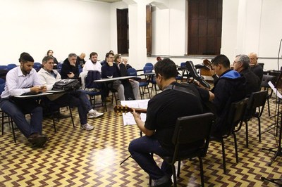 Fim de Tarde com Música hoje (28/09) no Auditório CDL Fim de Tarde com Música hoje (28/09) no Auditório CDL