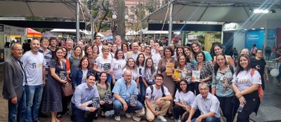 Colaboradores e docentes participam de sessões de autógrafos do IPA na 65ª Feira do Livro Colaboradores e docentes participam de sessões de autógrafos do IPA na 65ª Feira do Livro