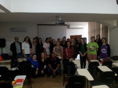 Alunos de Serviço Social participam de oficinas em parceria com o Sesc-RS Alunos de Serviço Social participam de oficinas em parceria com o Sesc-RS